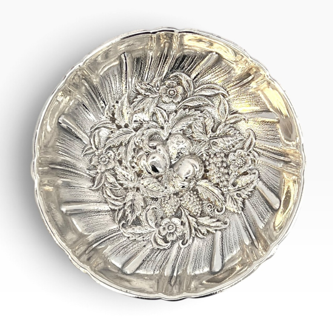 S KIRK & SON Sterling Silver Repousse #43 Nut Dish or Candy Dish, 2-5/8