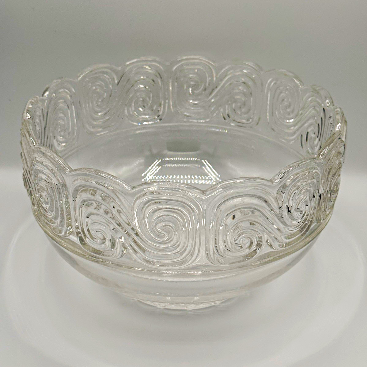 Tiffany & Co. Louis Comfort Tiffany Collection Clear Glass Swirl Round Bowl 8'' Tiffany & Co. Louis Comfort Tiffany Collection Clear Glass Swirl Round Bowl 8''