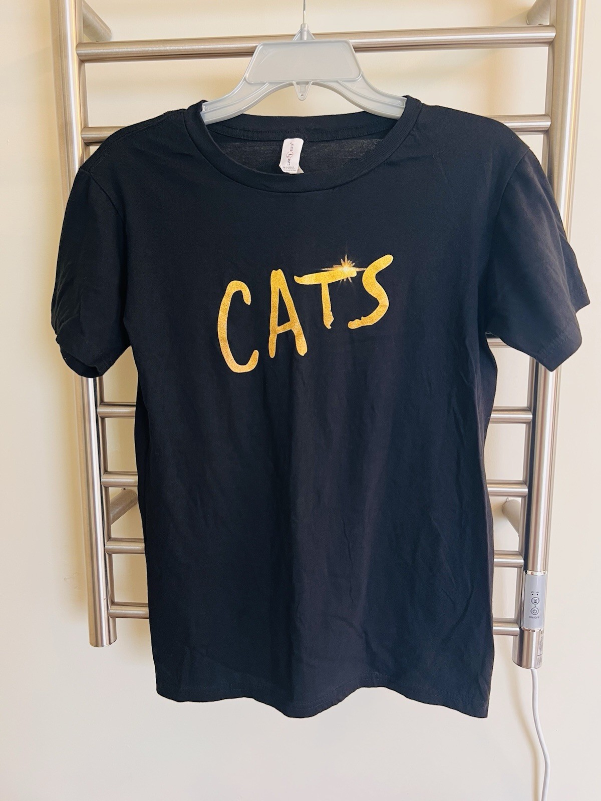 Official Cats Broadway Musical Revival T-Shirt - Black NWOT Adult Small Official Cats Broadway Musical Revival T-Shirt - Black NWOT Adult Small