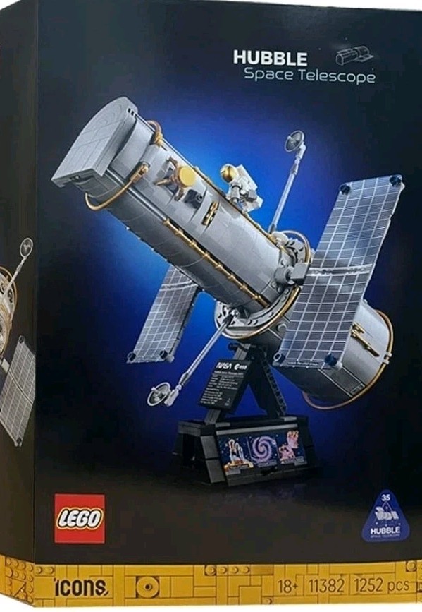 Lego Icons Hubble Space Telescope 11382 Building Set 1252 pcs New in Box Sealed