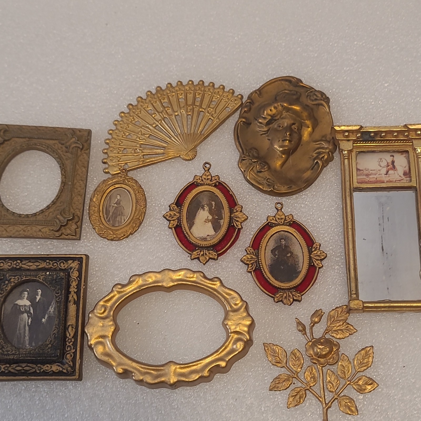 Vtg Dollhouse Miniature Picture Frame Wall Art Mirror Lot Of 10 Pieces Vtg Dollhouse Miniature Picture Frame Wall Art Mirror Lot Of 10 Pieces