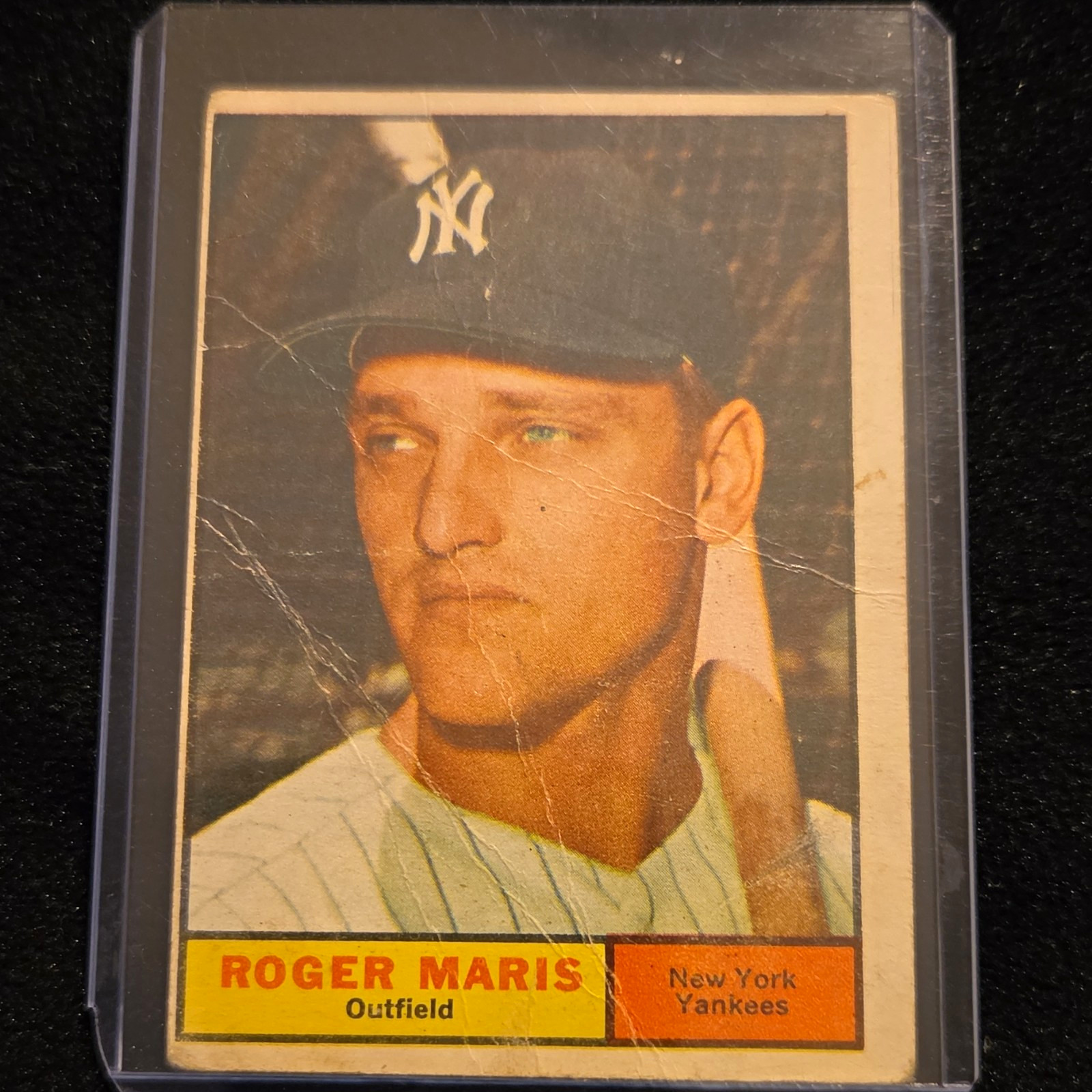 Topps Roger Maris New York Yankees - 1961 Topps Base Set - #2 Topps Roger Maris New York Yankees - 1961 Topps Base Set - #2