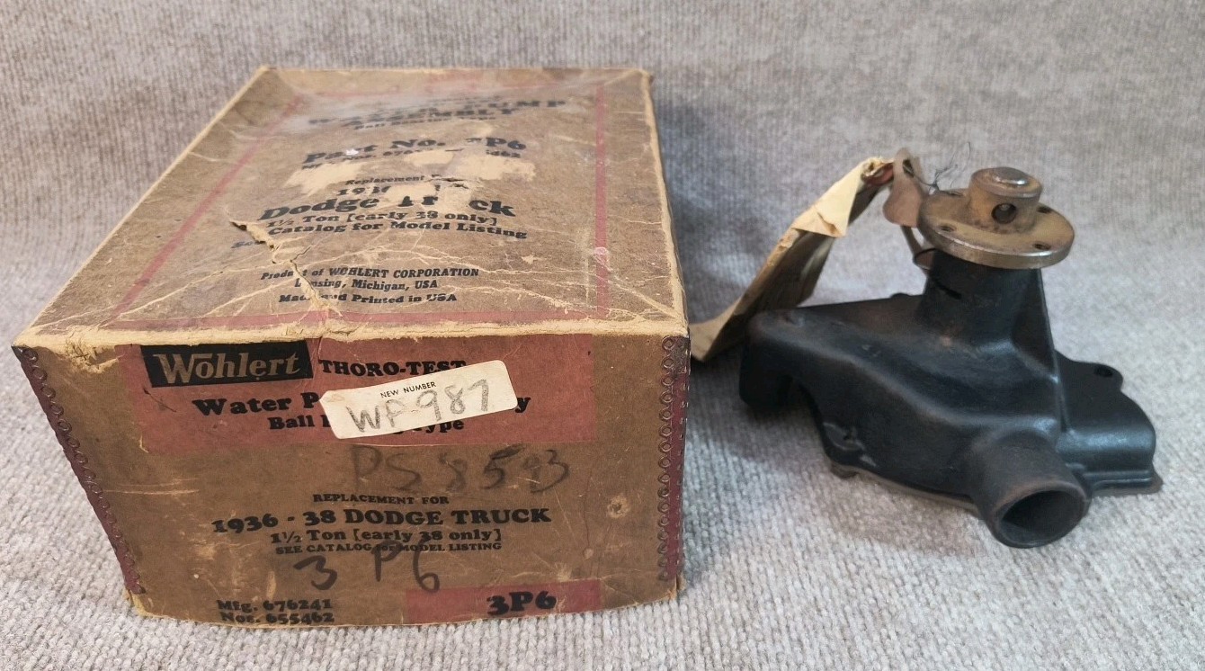 Vintage Original 1936-38 Dodge Flathead 6 Water Pump 676841 And Box NOS
