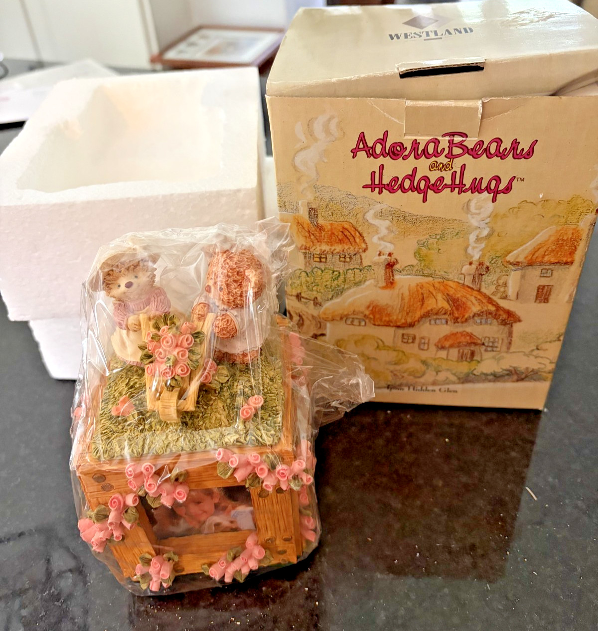 Vintage Westland Adora Bears & Hedgehugs Photo Frame Cube Roses NIB 1990s