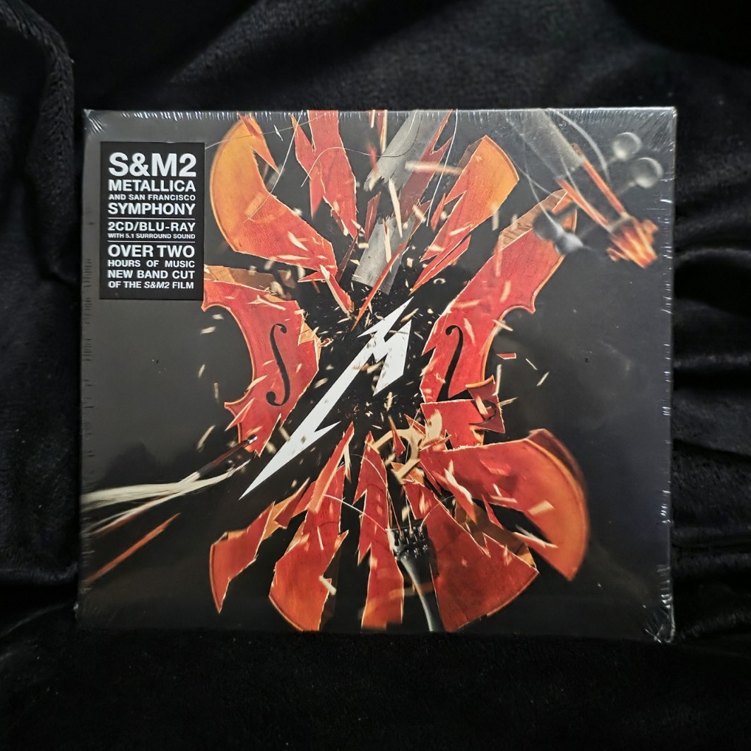Metallica S&M2 2CD/Blu-ray BRAND NEW & SEALED Metallica S&M2 2CD/Blu-ray BRAND NEW & SEALED