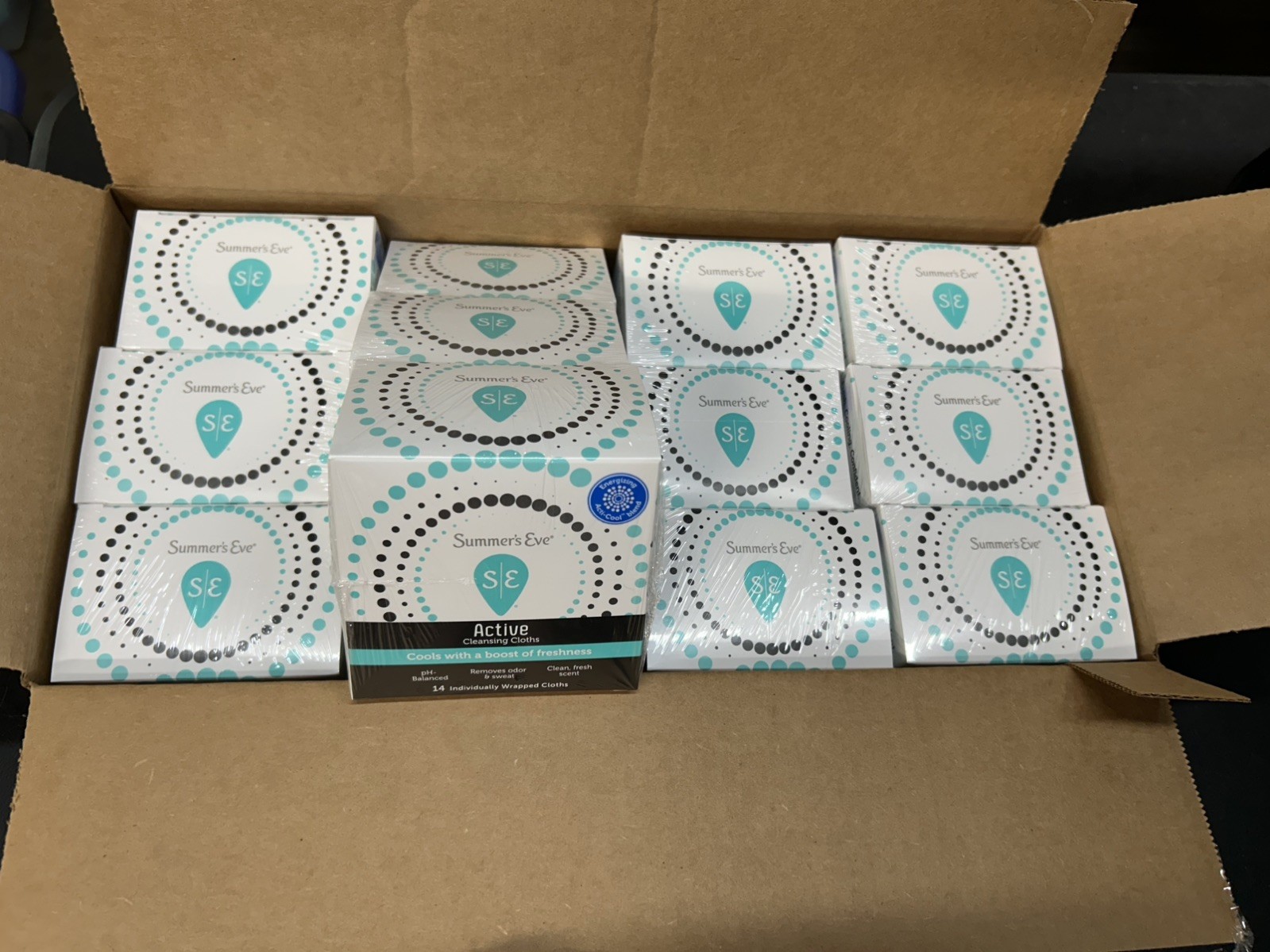 Summers Eve Cleansing Cloths Active (Case Lot 12 - 168 Wipes Total) Summers Eve Cleansing Cloths Active (Case Lot 12 - 168 Wipes Total)