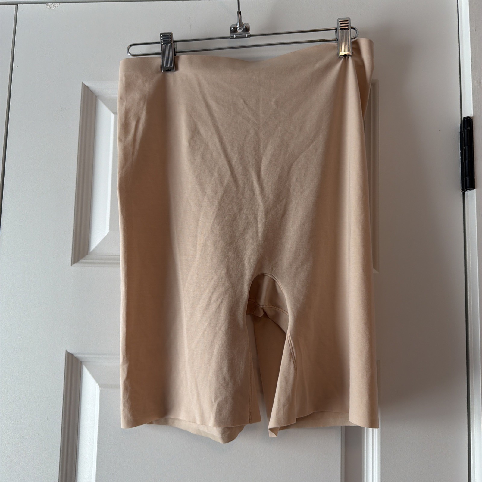 Wacoal Cooling Reshape Moderate Control Sand Shapewear Size XL NWT Wacoal Cooling Reshape Moderate Control Sand Shapewear Size XL NWT
