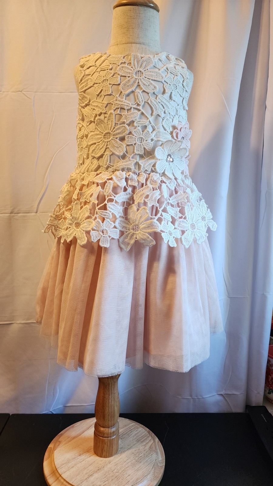 Dress Child Size 4 Heirlooms Polly Flinders Party Formal Holiday Dress Child Size 4 Heirlooms Polly Flinders Party Formal Holiday