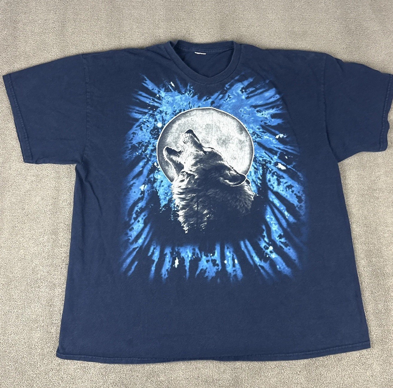 VINTAGE Wolf Shirt Mens Extra Large XL Blue Crewneck Single Stitch 90s USA Made VINTAGE Wolf Shirt Mens Extra Large XL Blue Crewneck Single Stitch 90s USA Made