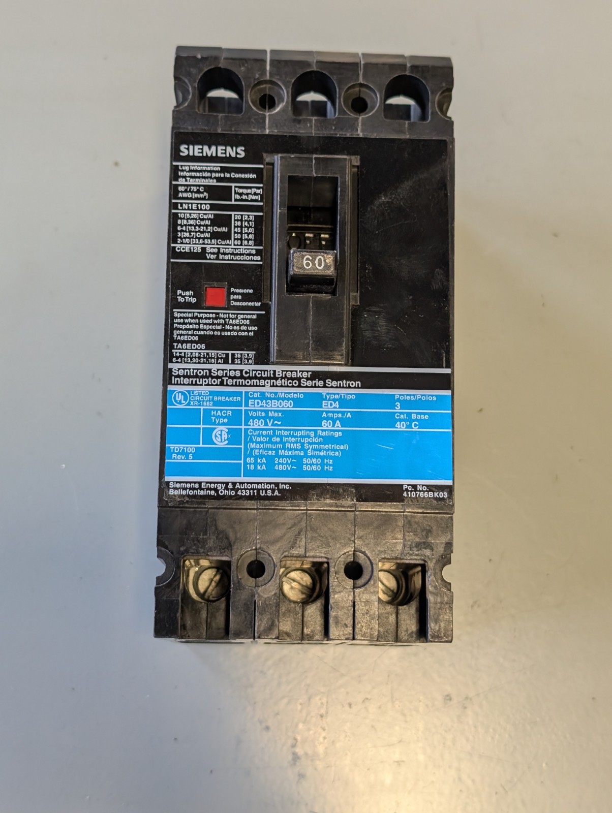 Siemens ED43B060 Circuit Breaker 3P 60A 480V Excellent Condition Tested Siemens ED43B060 Circuit Breaker 3P 60A 480V Excellent Condition Tested