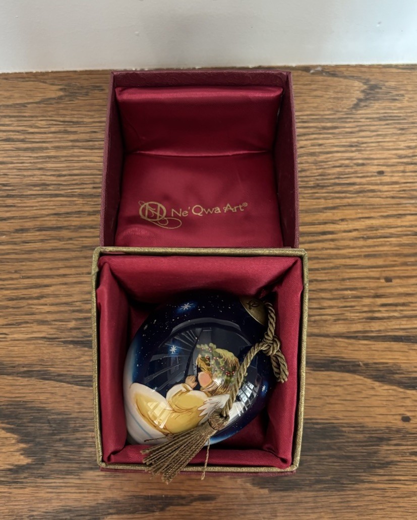 2023 Ne'Qwa ART 3” ORNAMENT “A QUIET PRAYER” 7241121D NIB Handcrafted 💥 2023 Ne'Qwa ART 3” ORNAMENT “A QUIET PRAYER” 7241121D NIB Handcrafted 💥
