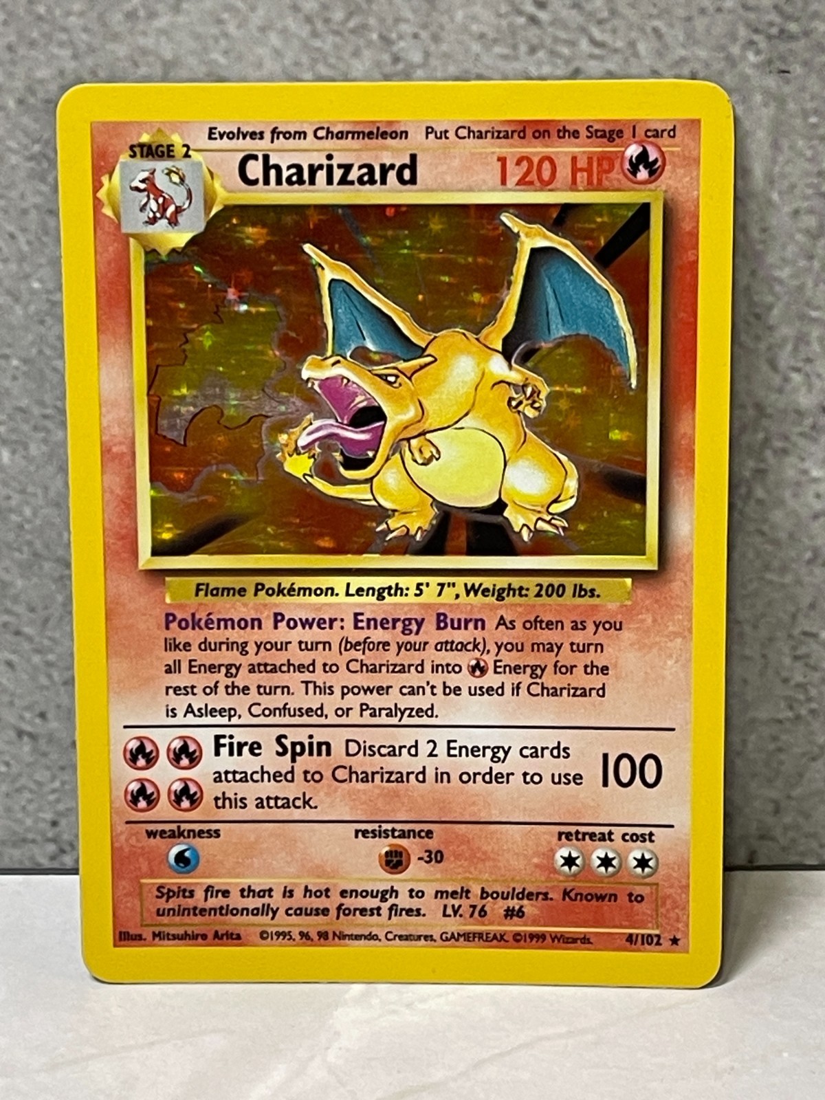 Pokemon Base Set English Holo Rare - Charizard 4/102 Pokemon Base Set English Holo Rare - Charizard 4/102