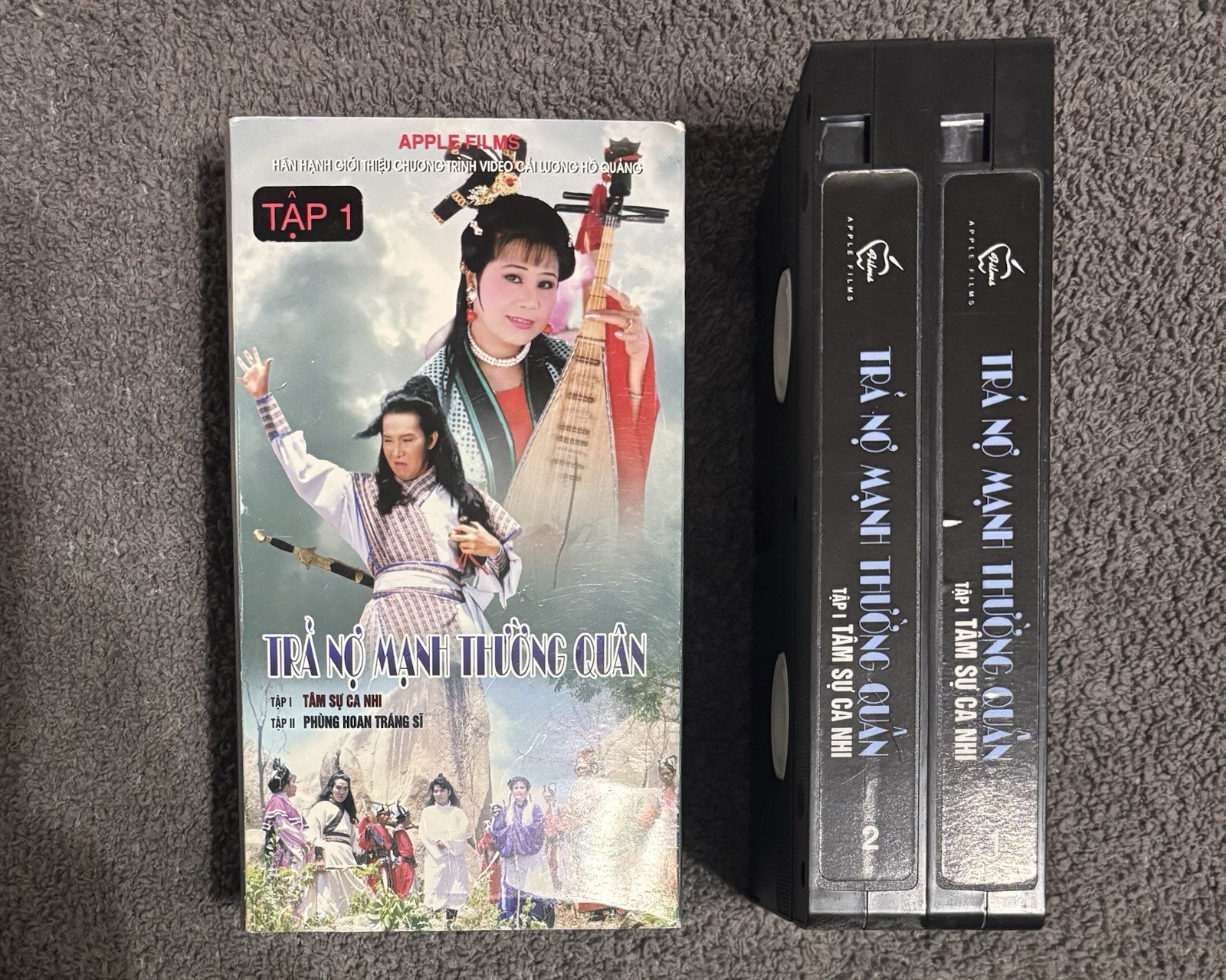 Vietnamese Cai Luong VHS Trả Nợ Mạnh Thường Quân 2-Tape Set Apple Films