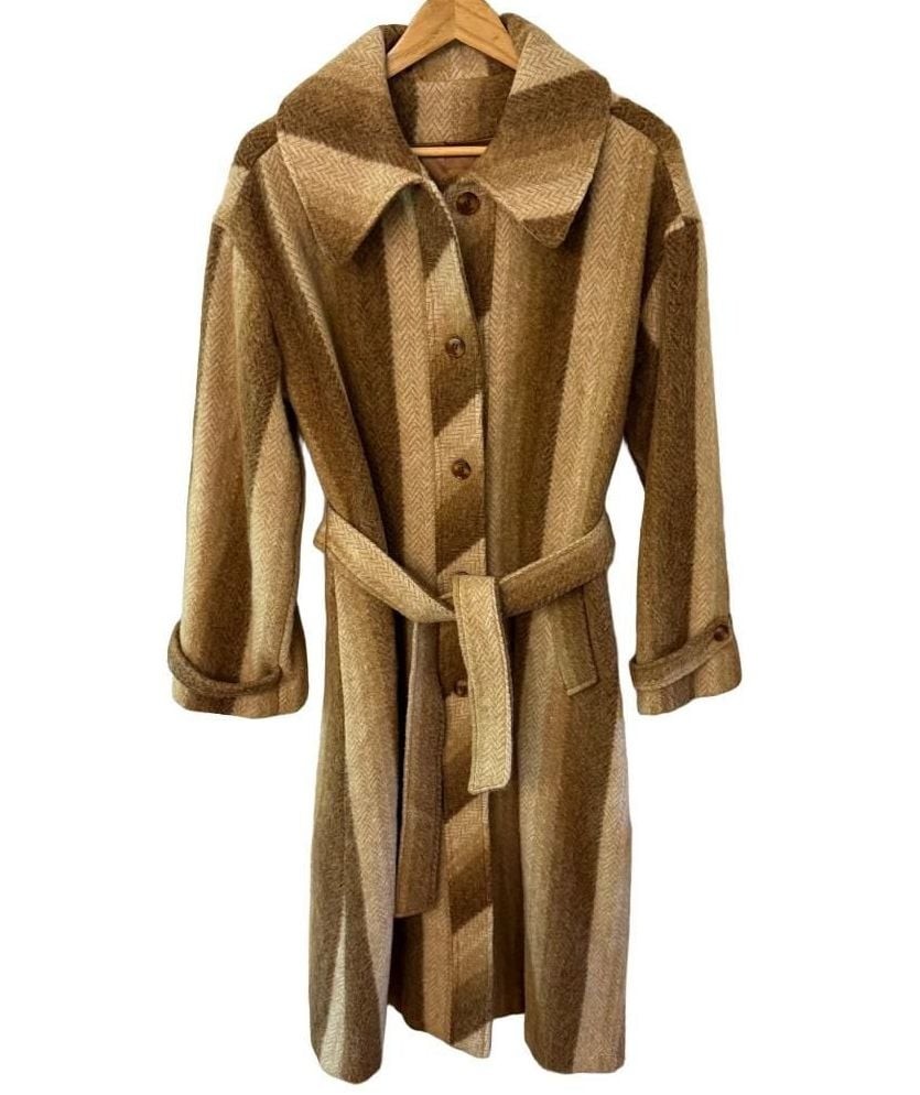 1960’s Betty Rose True Vintage Wool Coat Herringbone Striped Brown Beige Trench 1960’s Betty Rose True Vintage Wool Coat Herringbone Striped Brown Beige Trench