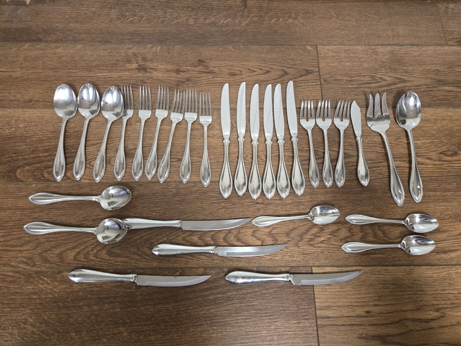 Vintage Oneida American Harmony 30 Piece Stainless Steel Flatware Set Svc for 5+