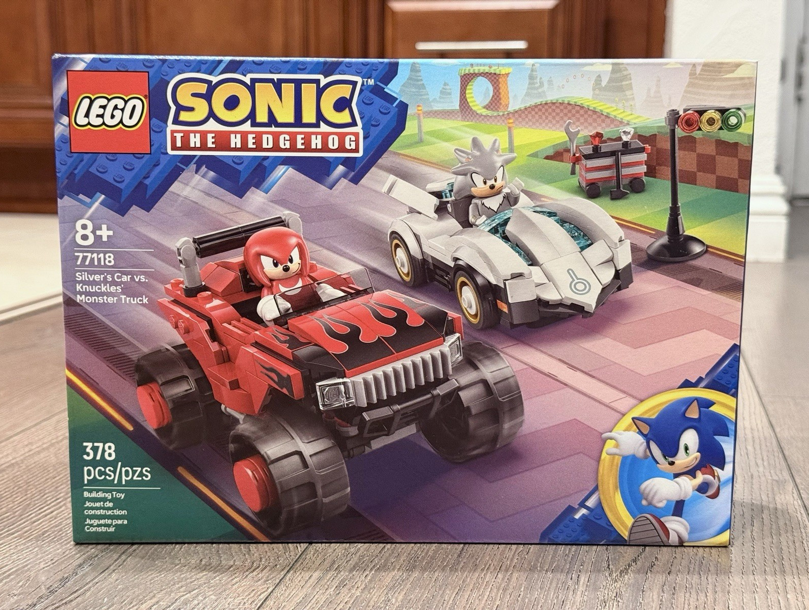 LEGO Sonic Silver's Car vs. Knuckles' Monster Truck 77118 New Sealed Box LEGO Sonic Silver's Car vs. Knuckles' Monster Truck 77118 New Sealed Box
