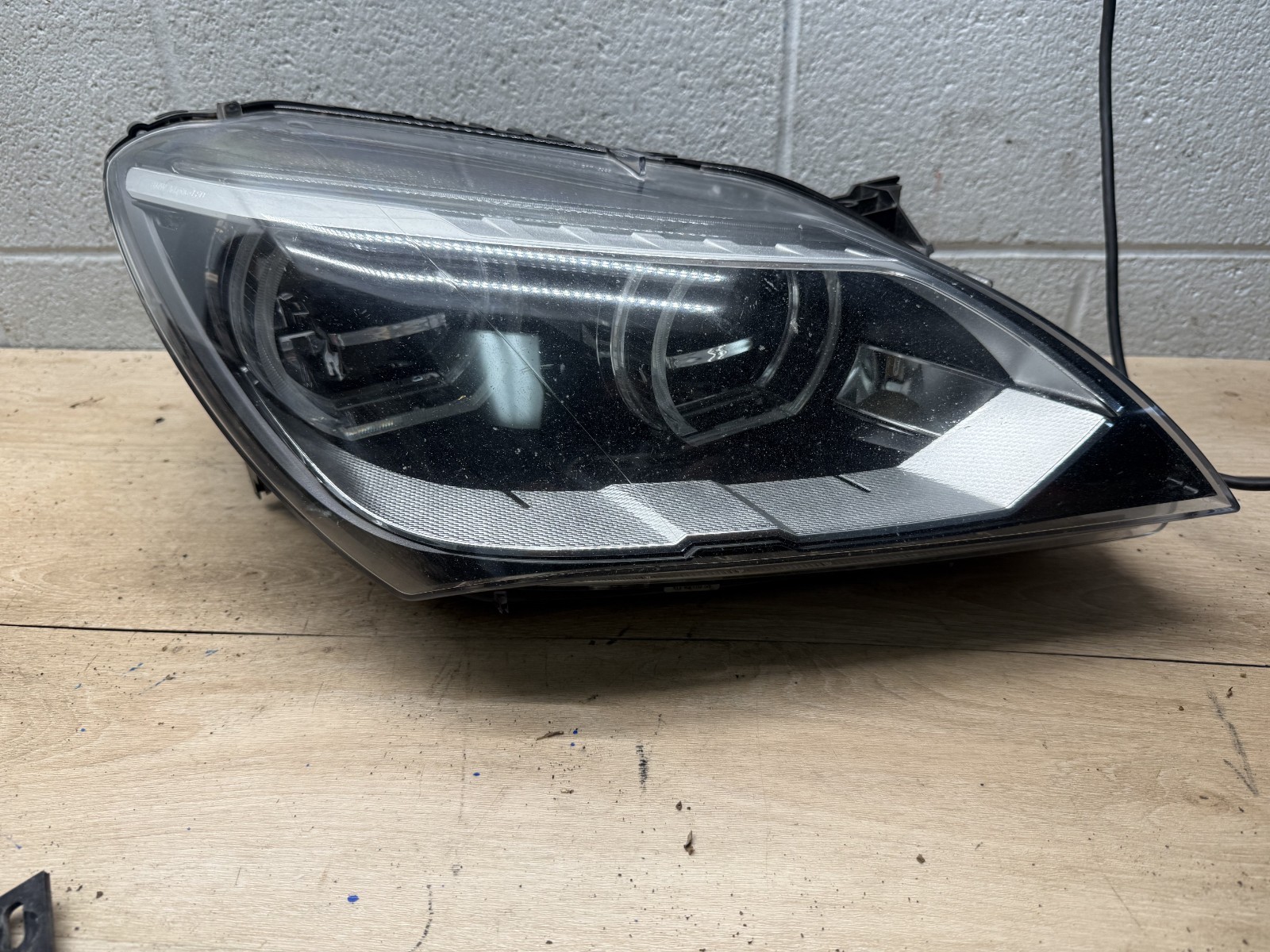 BMW 650 640 M6 F12 OEM 12-15 RIGHT PASSENGER ADAPTIVE LED HEADLIGHT COMPLETE BMW 650 640 M6 F12 OEM 12-15 RIGHT PASSENGER ADAPTIVE LED HEADLIGHT COMPLETE