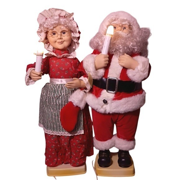 1996 Festive Vintage Santa & Mrs. Clause Light her candles and move her arms 1996 Festive Vintage Santa & Mrs. Clause Light her candles and move her arms