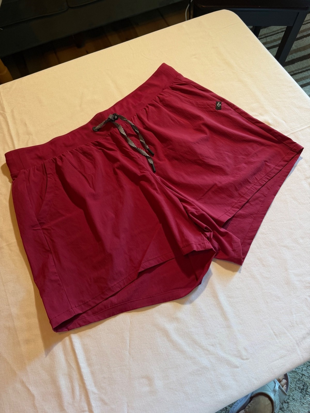 Happy Camper by Torrid Women\'s Burgundy Shorts Size 1 Happy Camper by Torrid Women\'s Burgundy Shorts Size 1