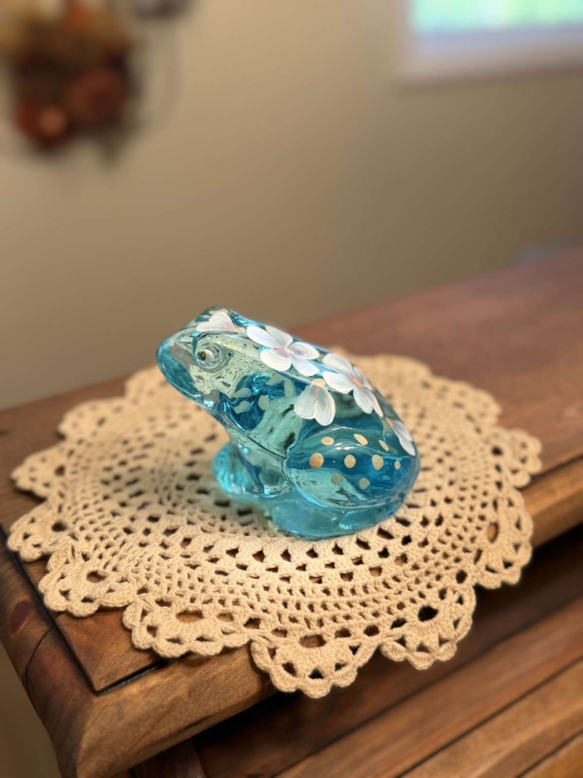 Vintage Fenton Art Glass Frog Blue Hand Painted Signed & Original Sticker