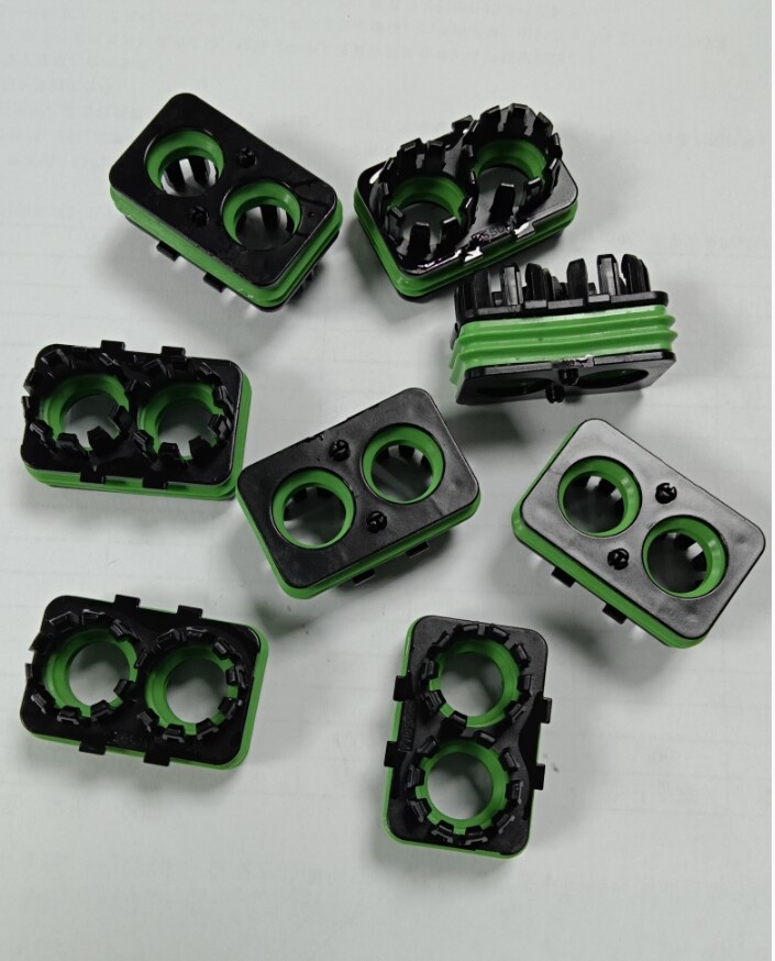 100PCS NEW FIT FOR Connector sealing ring 2401678-1