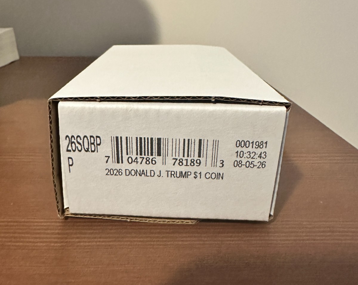 2026 President Donald J. Trump Semiquincentennial $1 100x Coin Bag IN HAND 2026 President Donald J. Trump Semiquincentennial $1 100x Coin Bag IN HAND