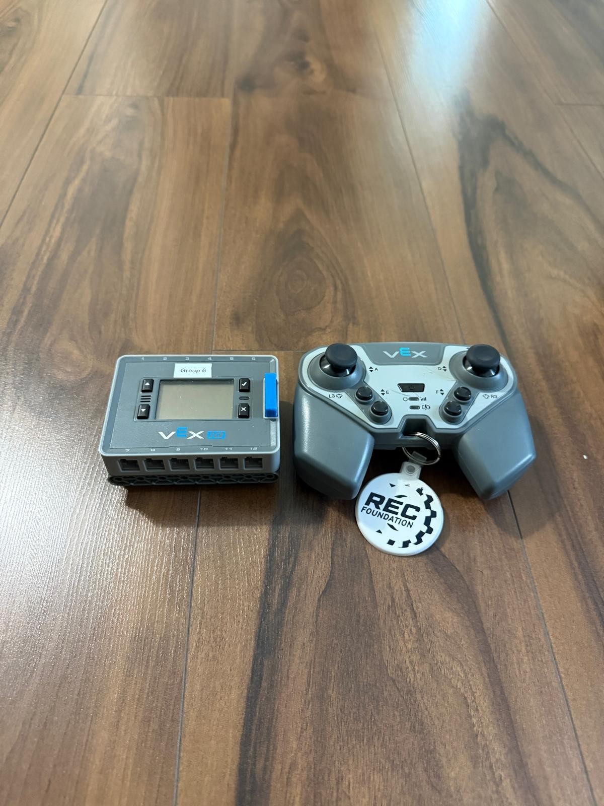 VEX Robotics Gen 1 Brain + Controller VEX Robotics Gen 1 Brain + Controller