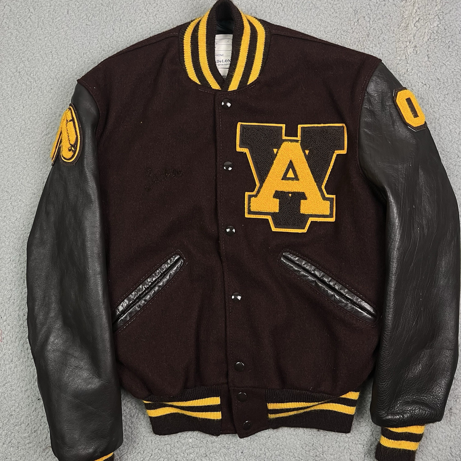 Vintage Apple Valley Eagles Varsity High School Jacket Minnesota MN Delong Small Vintage Apple Valley Eagles Varsity High School Jacket Minnesota MN Delong Small