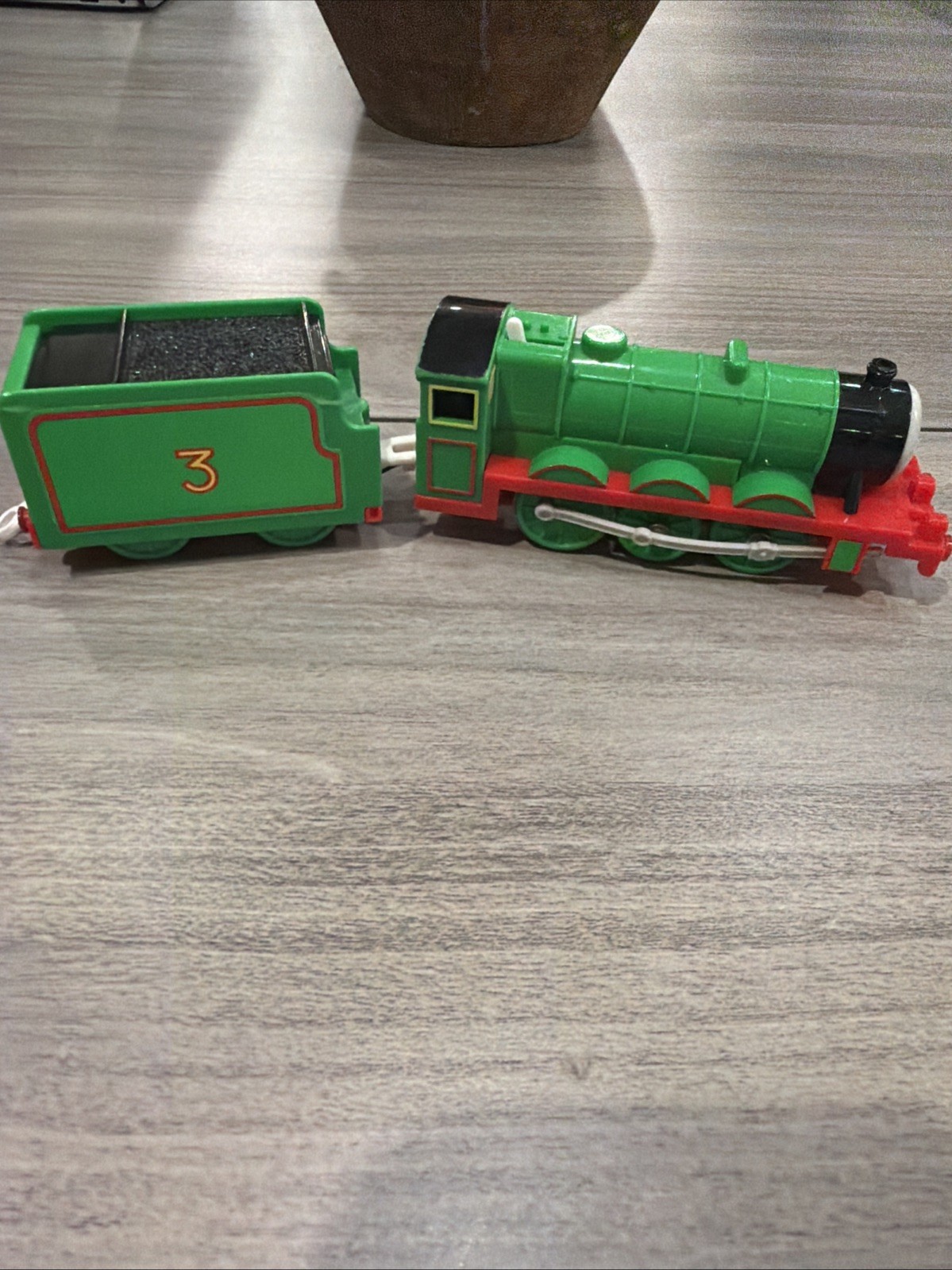 THOMAS & Friends Henry 2002 Tomy Motorized Trackmaster Train W/ Tender Untested THOMAS & Friends Henry 2002 Tomy Motorized Trackmaster Train W/ Tender Untested