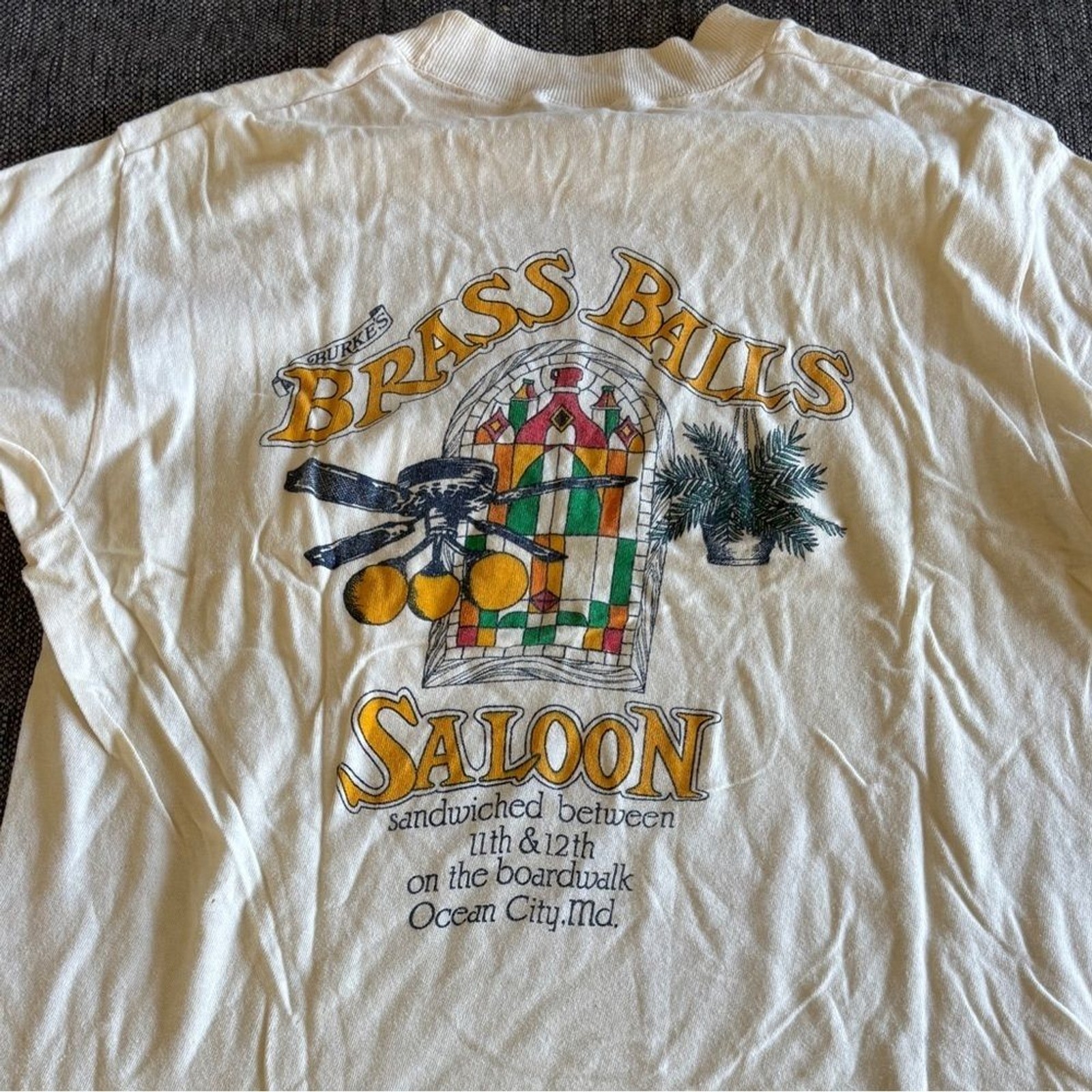 VTG 80’s Brass Balls Saloon short sleeve crewneck tee single stitch mens large