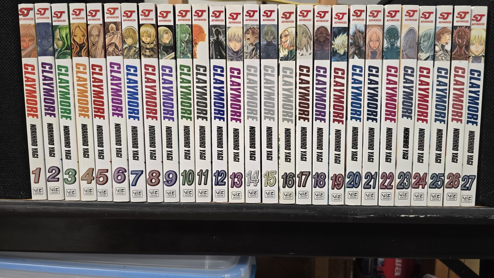 Claymore Complete Manga 1-27 by Norihiro Yagi Claymore Complete Manga 1-27 by Norihiro Yagi