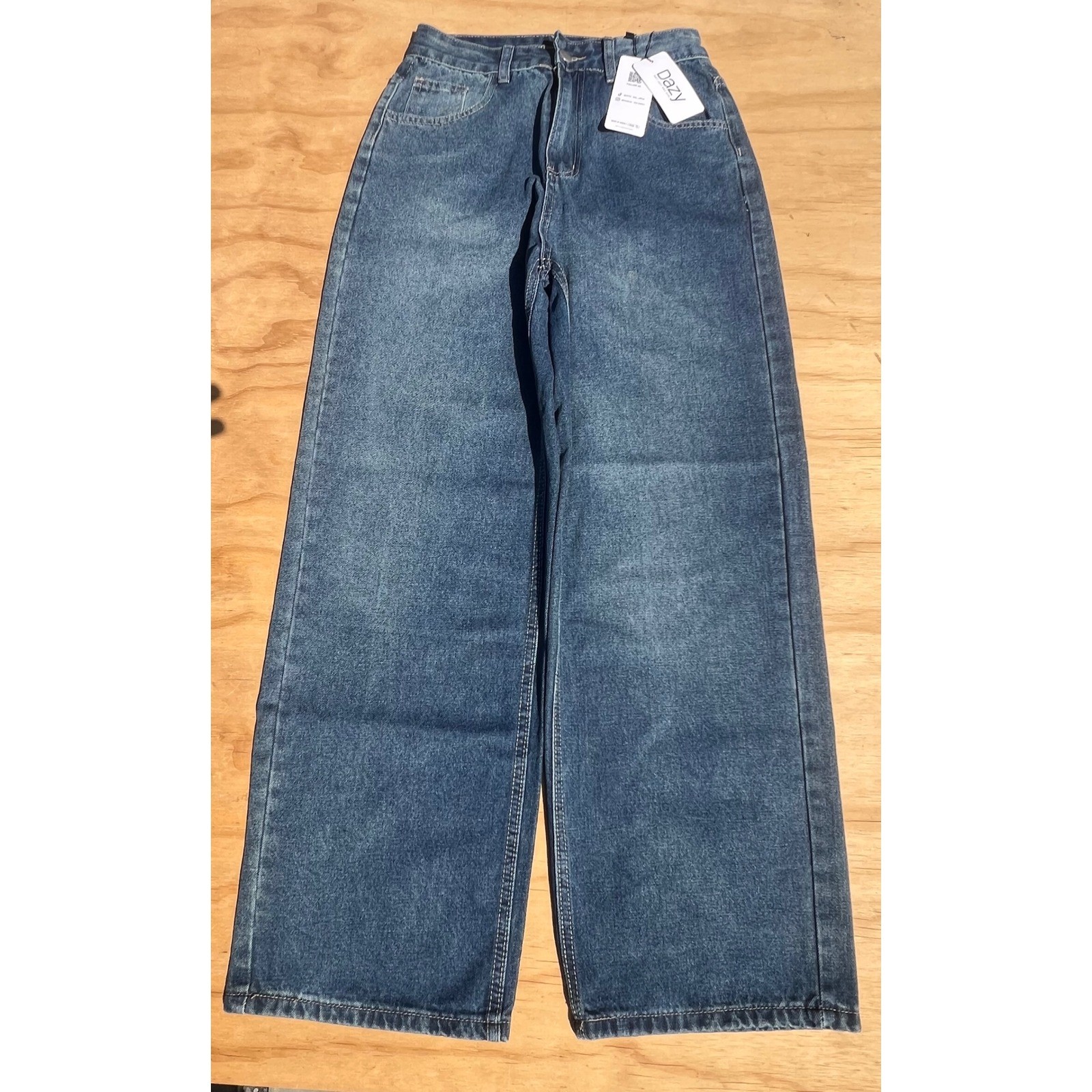 Dazy Blue High Waisted Wide Leg Relaxed Denim Jeans Medium Wash Size M NWT