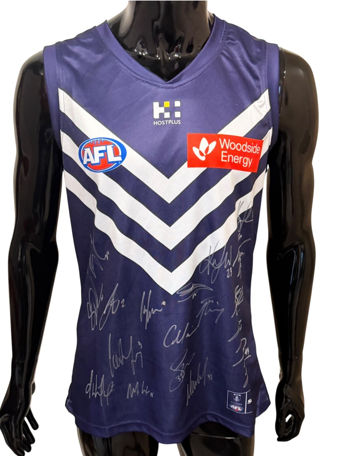 2026 TEAM SIGNED Fremantle Dockers Jumper + COA