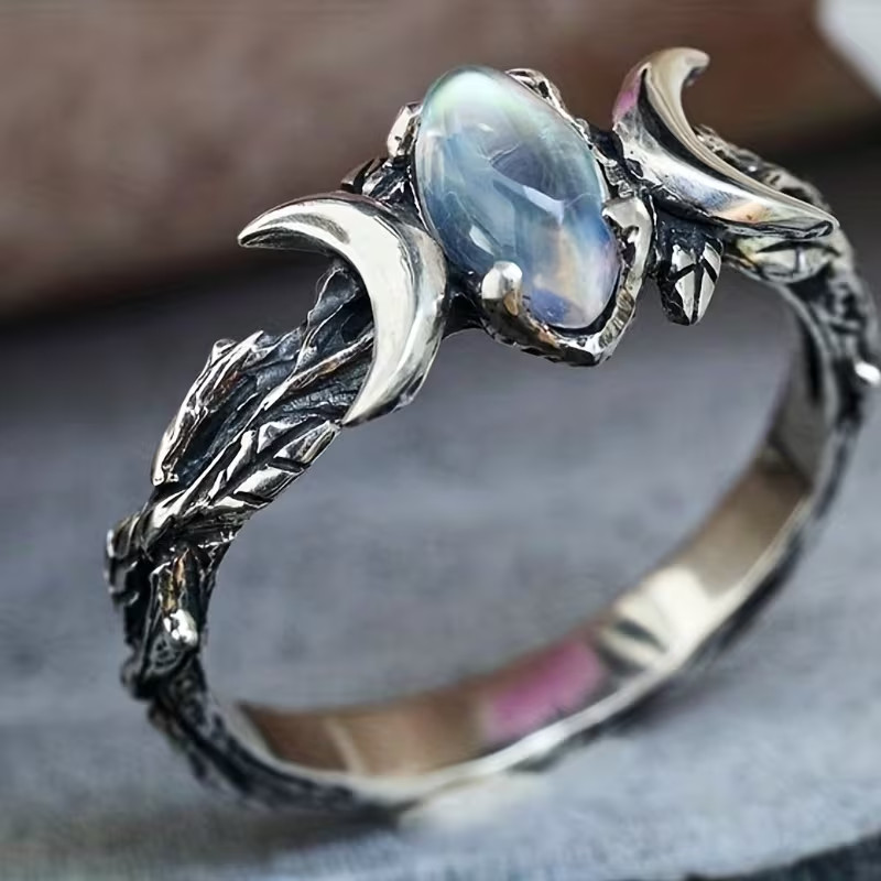Moonstone Crescent Ring Womens Size 8 Sterling Silver Vintage Style New