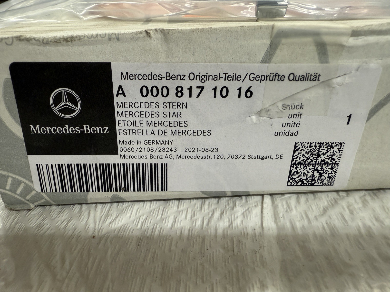 Genuine Mercedes-Benz Grille Emblem 000-817-10-16