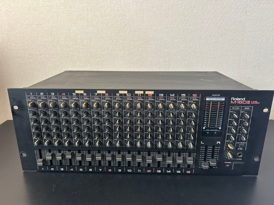 Roland Roland M-160II