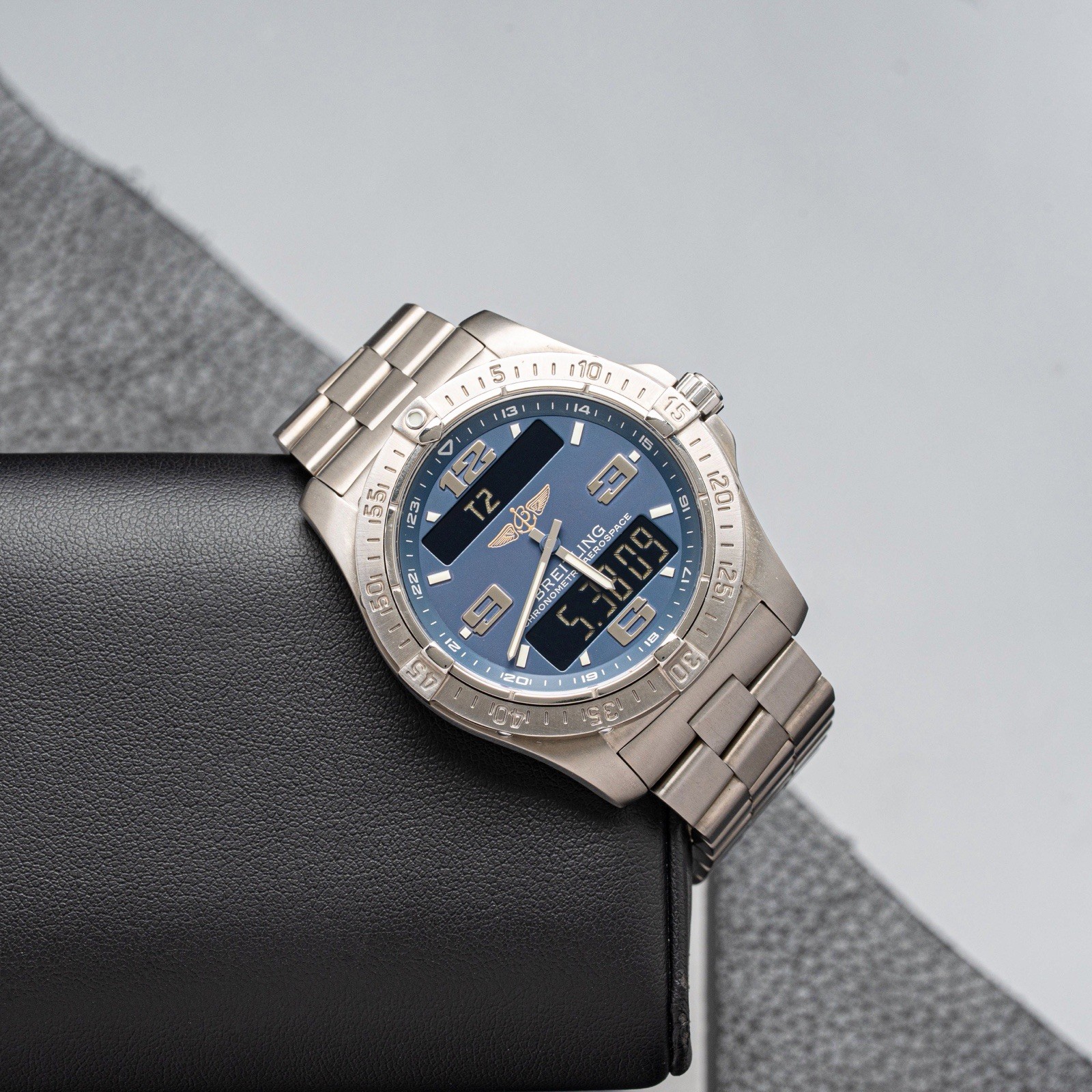 Breitling Aerospace Advantage 42mm E79362 Titanium Blue Dial 2006 Year