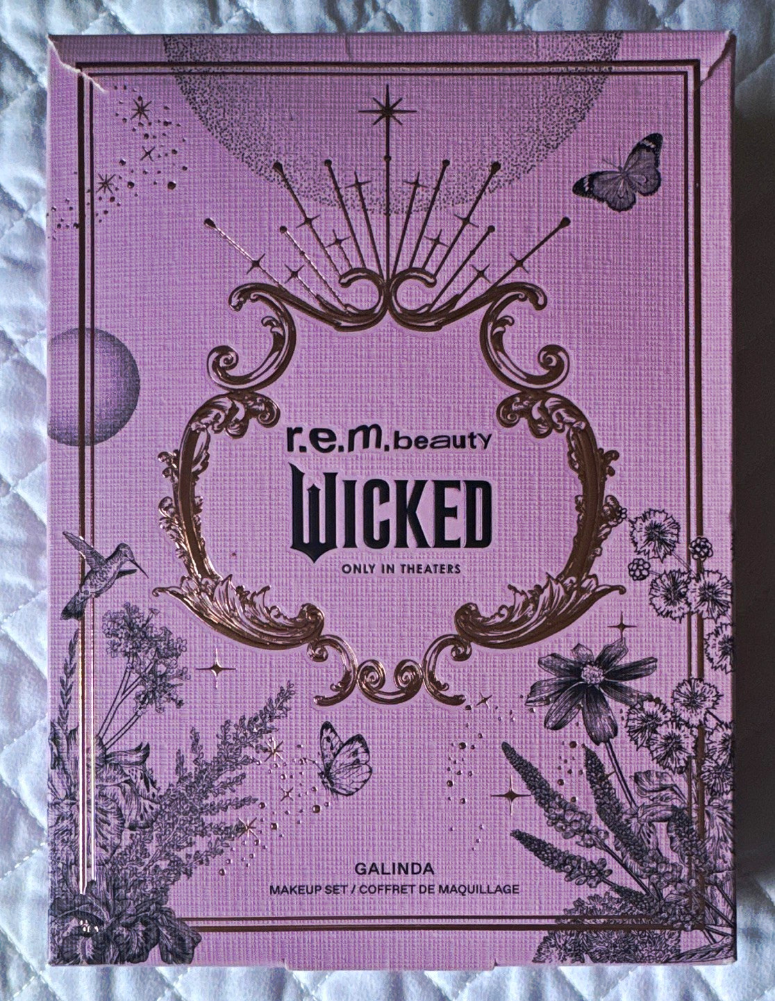 R.E.M beauty Wicked Galinda 4-Pc Makeup Set Eyeshadow Blush Lip Vegan R.E.M beauty Wicked Galinda 4-Pc Makeup Set Eyeshadow Blush Lip Vegan