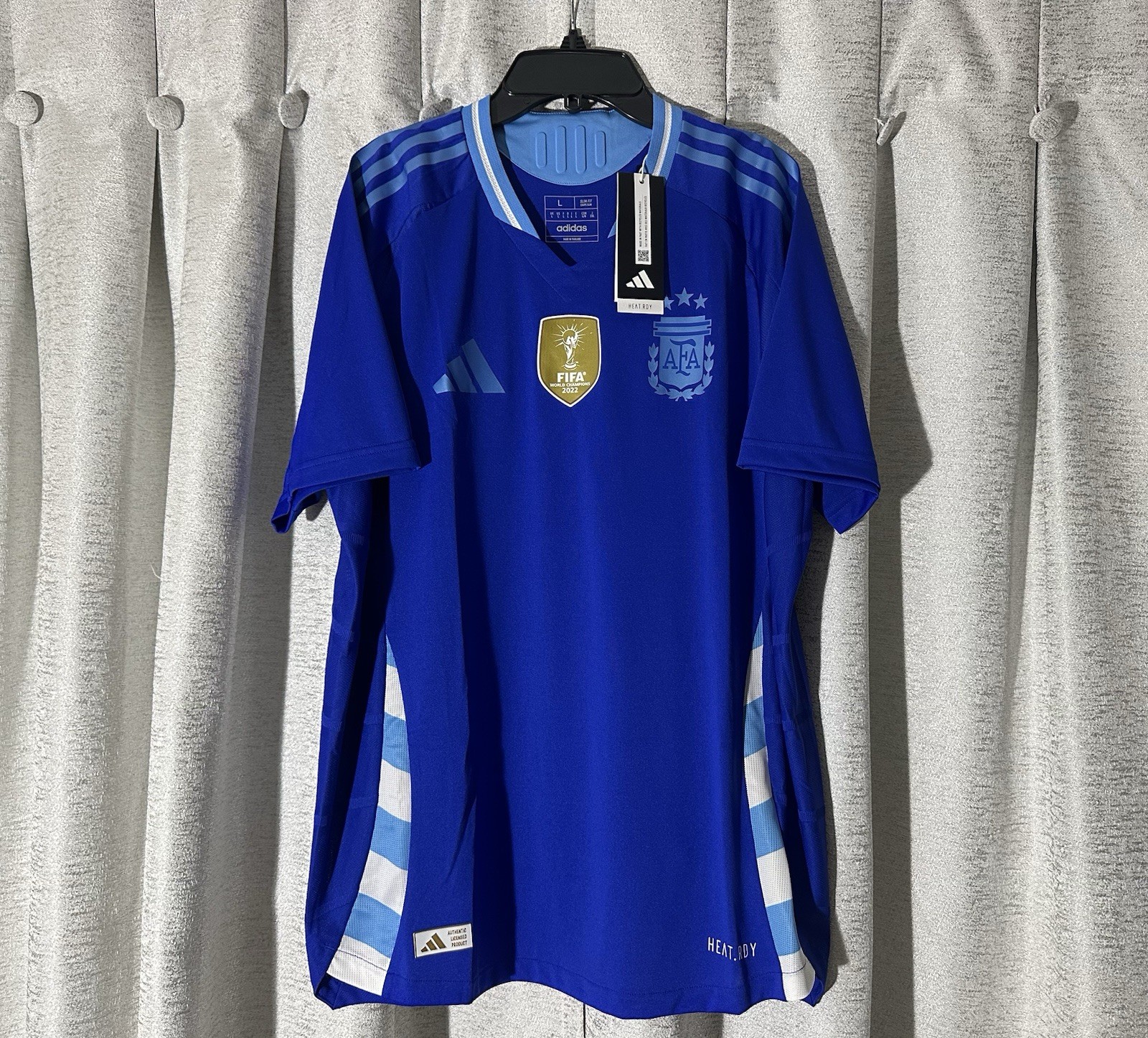 Argentina 24/25 Away Adidas Heat.Rdy Authentic Soccer Jersey Size L NWT IP8384 Argentina 24/25 Away Adidas Heat.Rdy Authentic Soccer Jersey Size L NWT IP8384