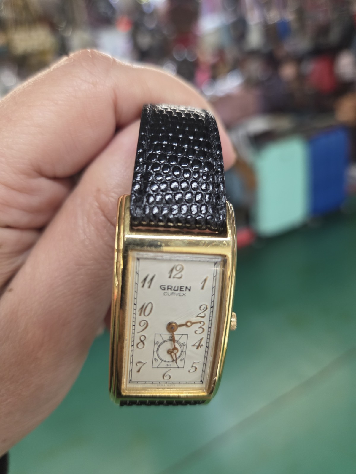 Vintage Gruen Curvex wristwatch 2 tone original dial 18k PlayedGold Filled Works Vintage Gruen Curvex wristwatch 2 tone original dial 18k PlayedGold Filled Works