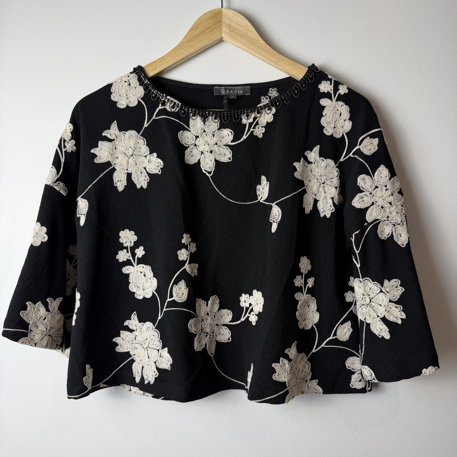 Gracia Womens S Black Ivory Embroidered Floral Top Bell Sleeve Boho Dressy