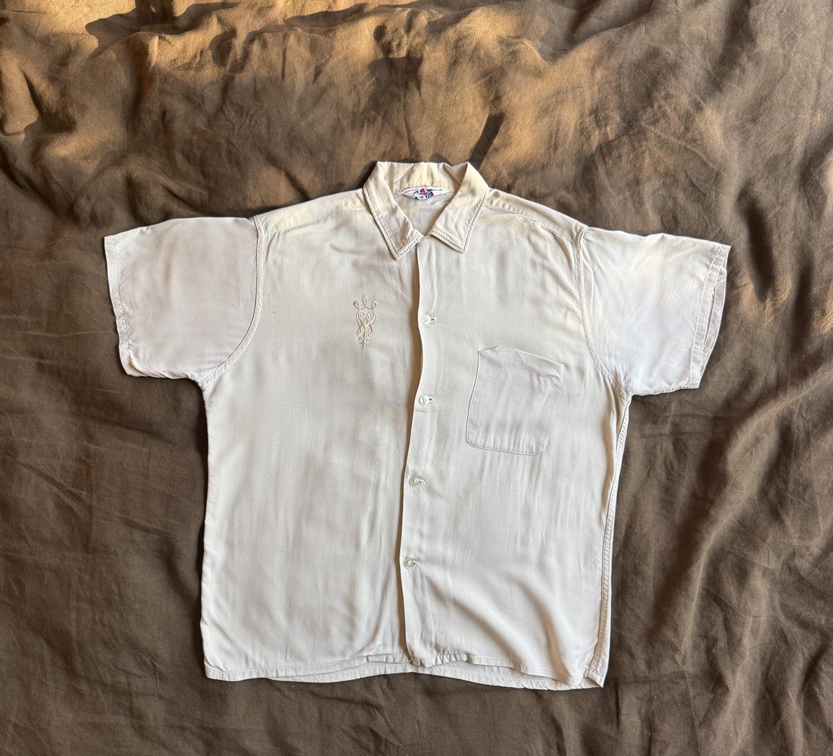 1960s Convair Rayon Embroidered Owl Short-Sleeve Shirt