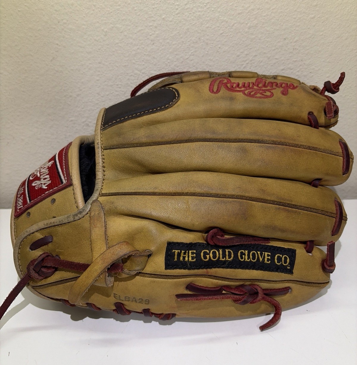 Rawlings Heart of the Hide Gold Glove PRO12DHC 12” Left Throw Leather Rawlings Heart of the Hide Gold Glove PRO12DHC 12” Left Throw Leather