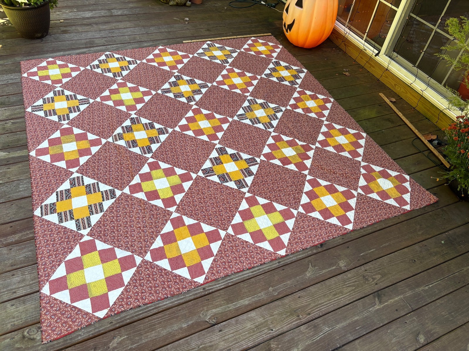 Museum Quality Antique mid 1800\'s Brown Cheddar Mustard and White Quilt 89\'\'x89