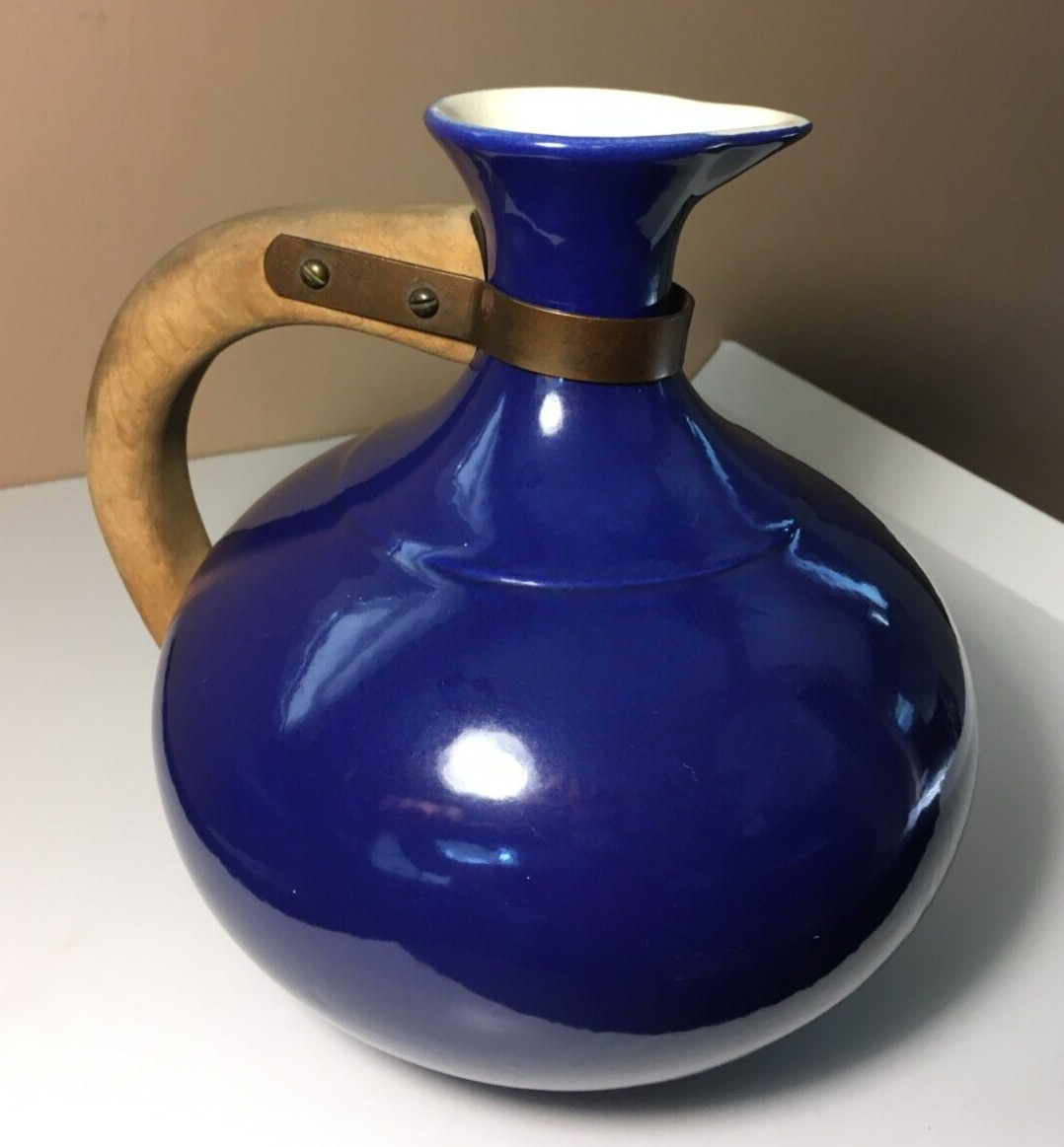 **Vintage MCM CERAMIC COBALT BLUE CERAMIC CARAFE COFFEE POT WOOD COPPER 565