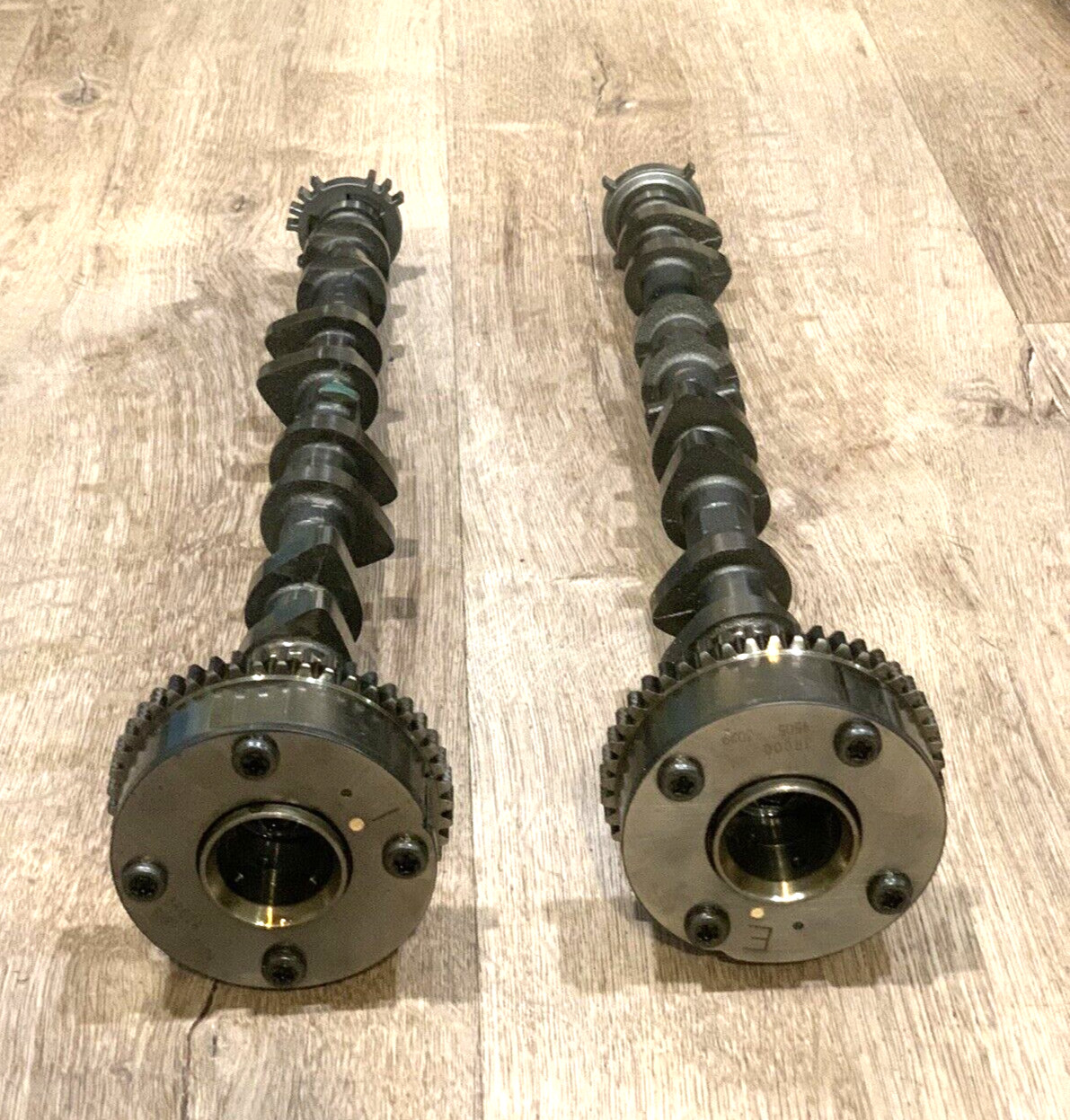 2013-2019 Nissan sentra 1.8 camshaft set with sprockets