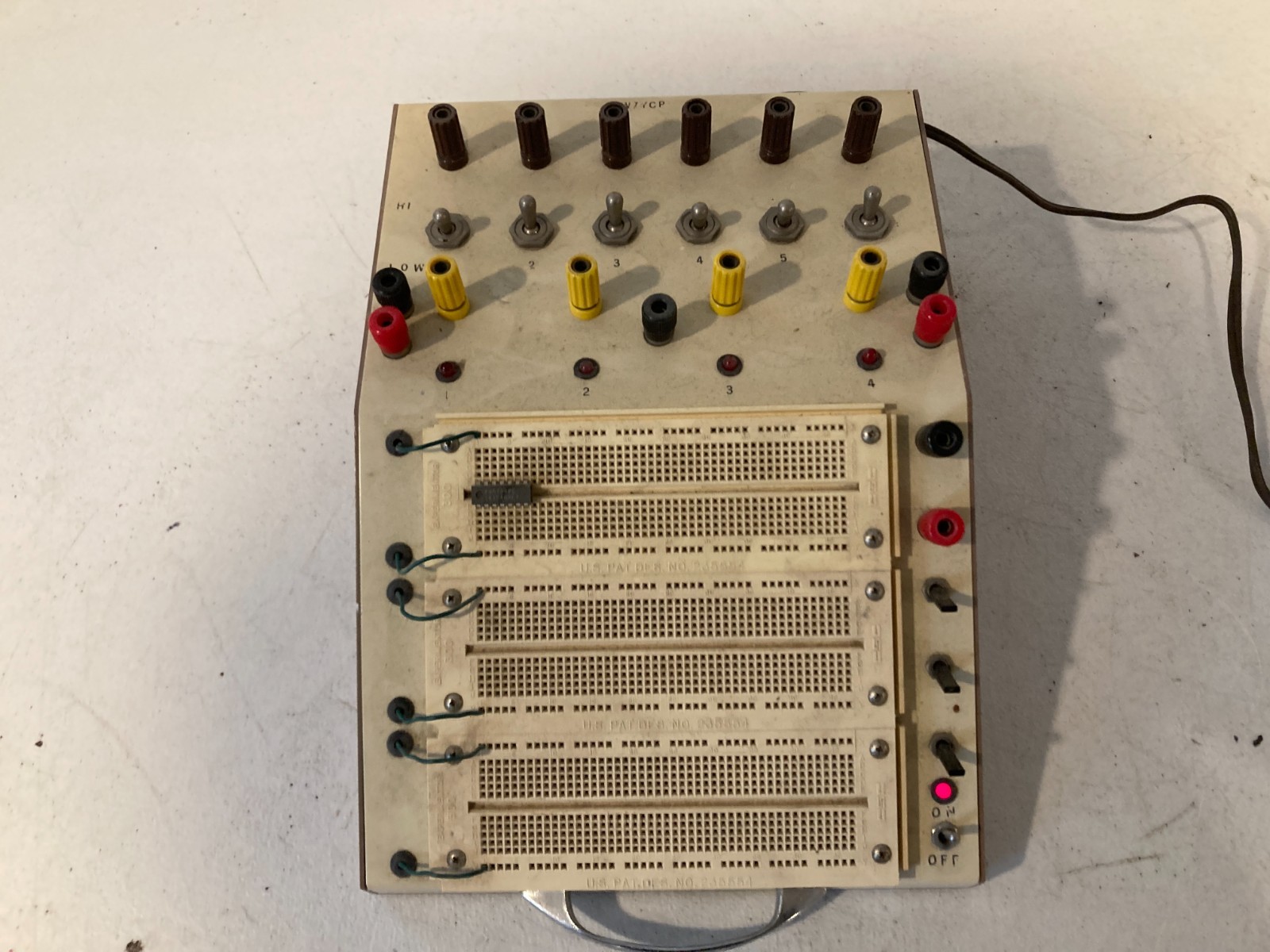 Vintage Global Specialties? Proto-Board Analog & Digital Design Workstatio Vintage Global Specialties? Proto-Board Analog & Digital Design Workstatio