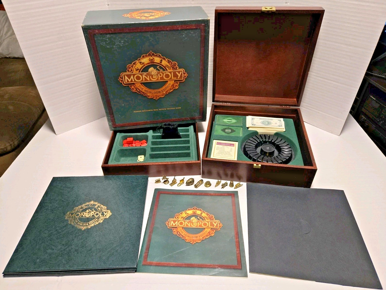 1997 Complete Parker Brothers Monopoly THE HEIRLOOM EDITION Board Game