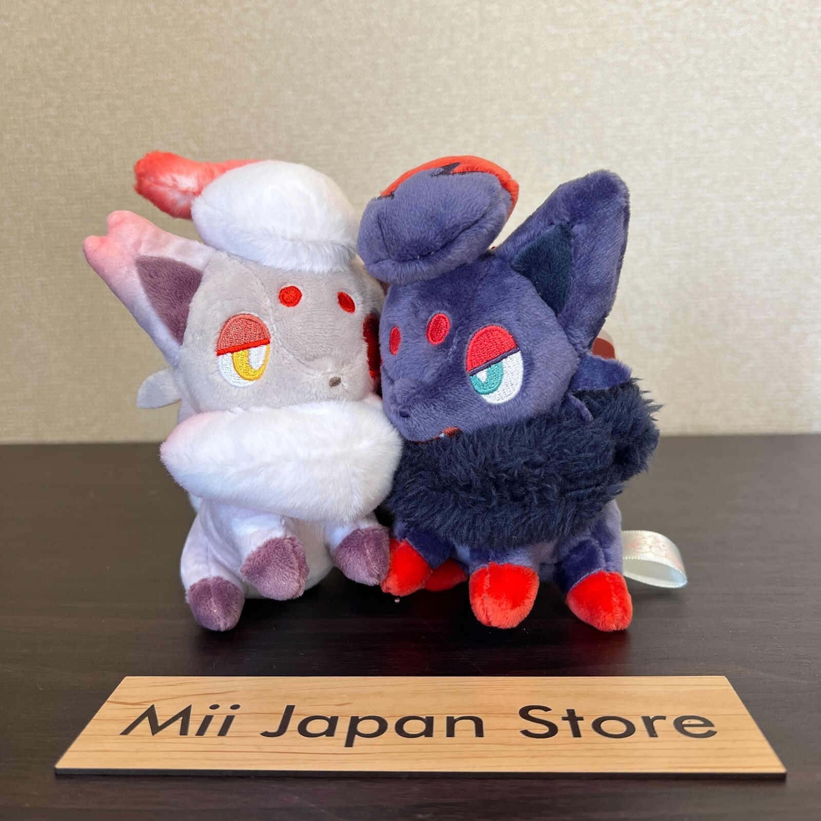 Pokemon Center Limited Zorua & Hisuian Zorua Magnetic Plush Keychain JAPAN NEW
