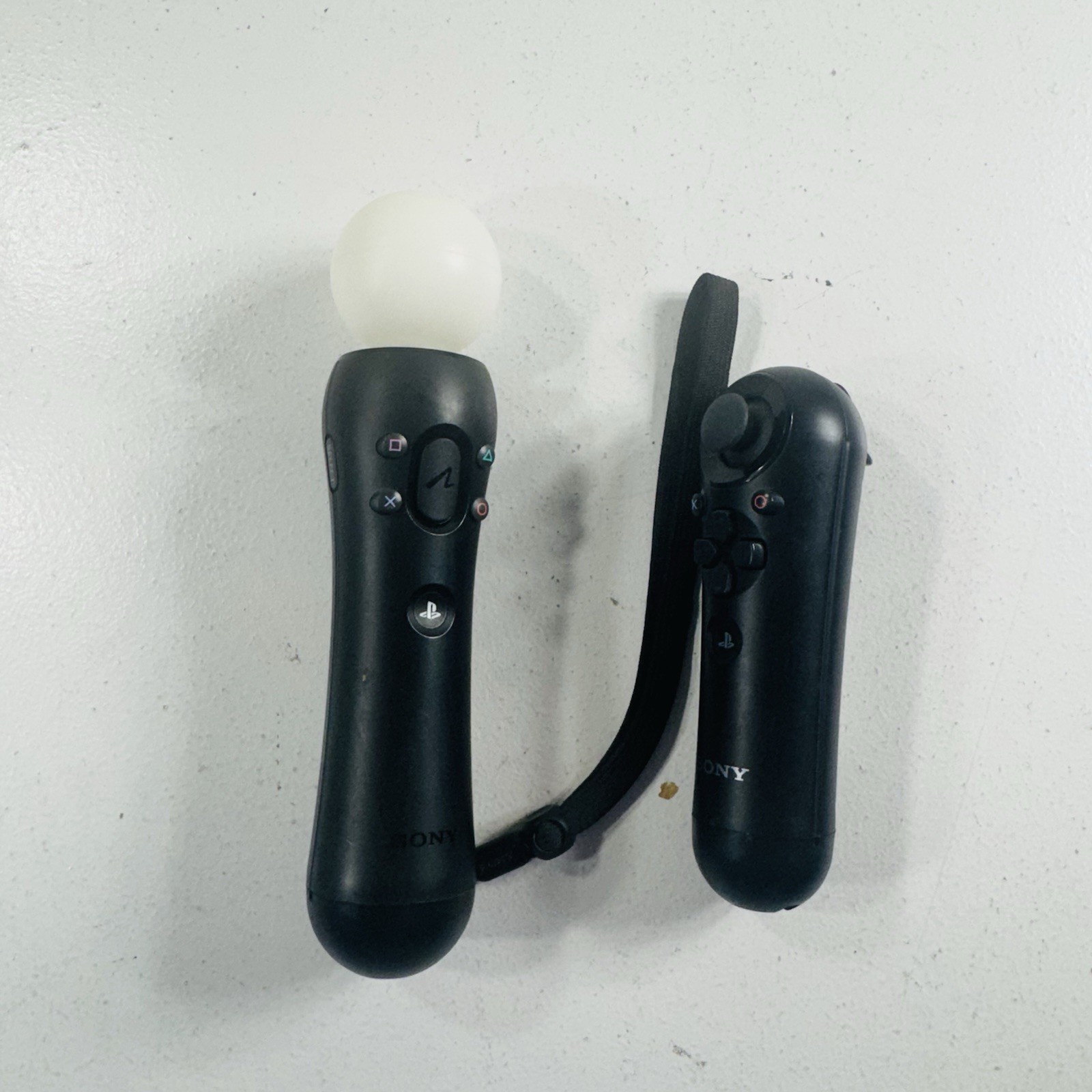 Sony PlayStation Move Motion Controller And Navigation Controller Sony PlayStation Move Motion Controller And Navigation Controller